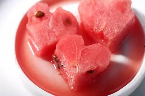 吃瓜雪梅,揭秘瓜界新宠的甜蜜魅力