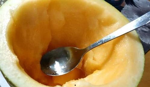 哈密瓜玩着吃,边玩边享的夏日美味体验