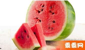 吃瓜需要挖着吃,揭秘吃瓜新潮流——挖着吃，尽享夏日清爽