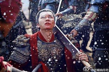 李牧陪同大家吃瓜,李牧同众共赏瓜果盛宴