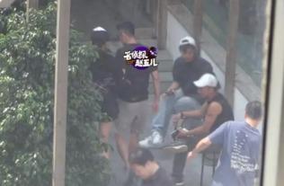 女子出轨吃瓜,揭秘女子婚外情背后的真相