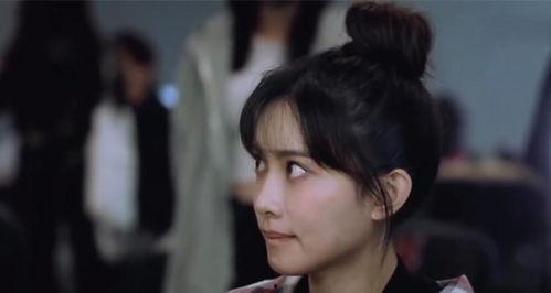 孟子义吃瓜发型图片,时尚感十足