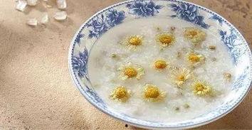 边吃粥边吃哈密瓜,边吃粥边品哈密瓜的独特享受