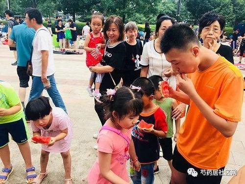 最新吃瓜舞台图片大全,明星同框，精彩瞬间尽收眼底