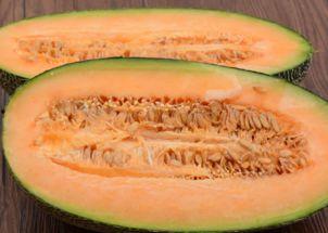 喝了洋酒可以吃哈密瓜吗,中西美食的奇妙碰撞