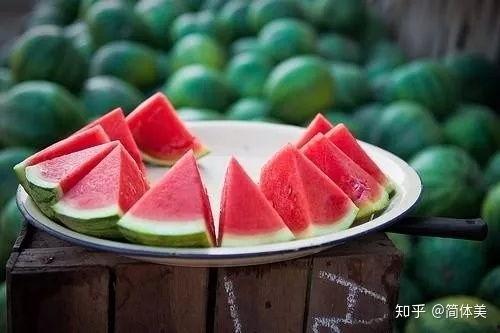 减肥可以吃梨瓜,天然低卡美食，轻松享瘦新选择