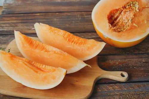 红籽蜜瓜小瓜可以吃吗,美味可口的食用指南