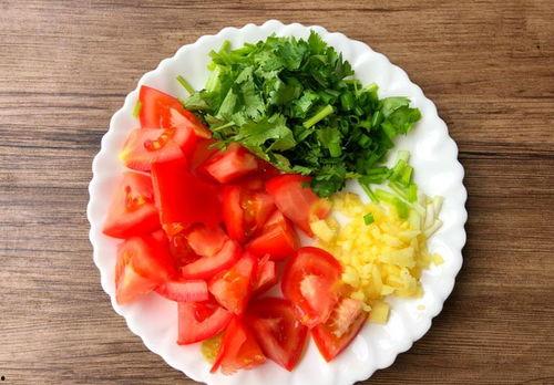 立秋宜吃瓜宜吃肉,瓜果飘香，肉香四溢的美食盛宴